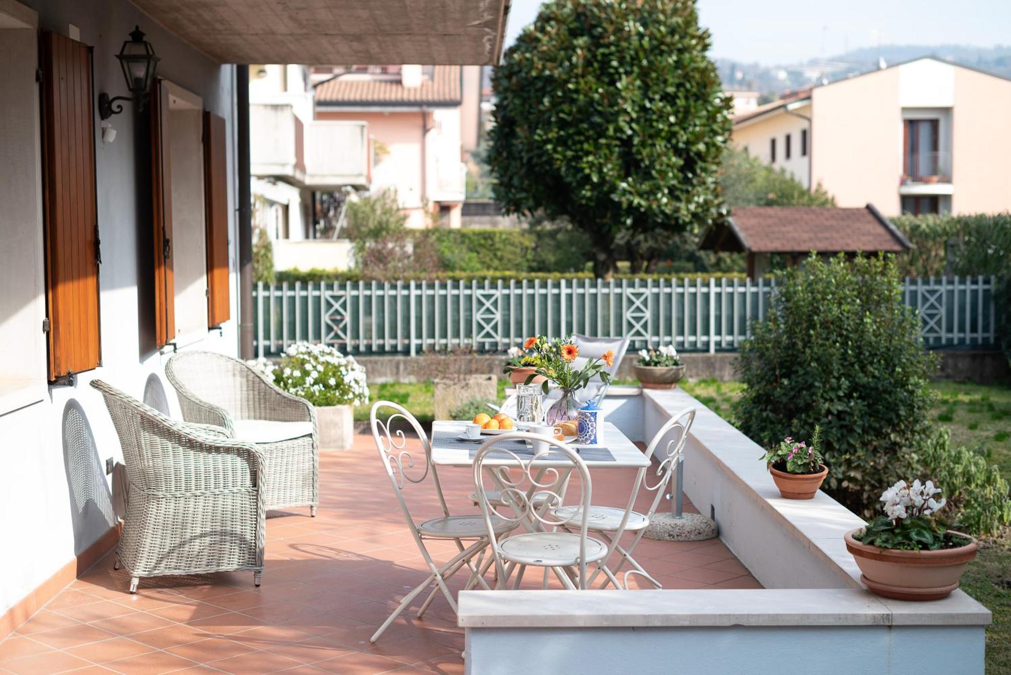 Canevon Suite Apartment Bardolino Luaran gambar