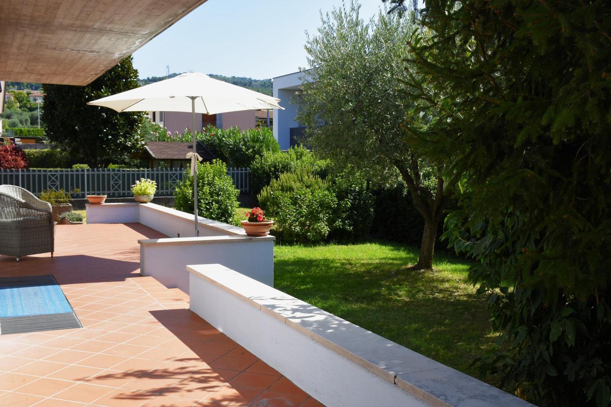 Canevon Suite Apartment Bardolino Luaran gambar